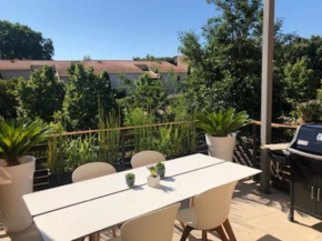 Chez Pierre - Appart 2 chambres confort avec terrasse piscine parking Duranne